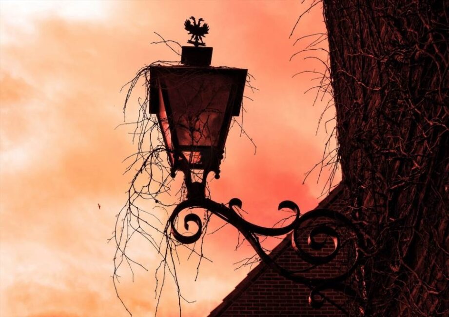 Lampki solarne na ścianę